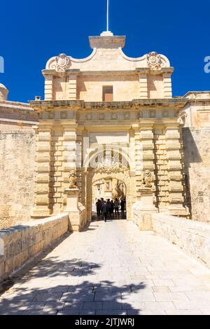 Mdina, Malta, 21 maggio 2022: Porta del centro storico della medina Foto Stock