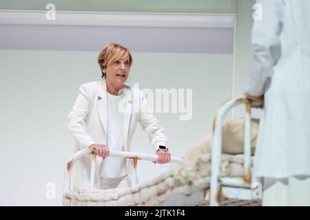 Madrid, Spagna. 31st ago, 2022. Ana Labordeta si esibisce durante la presentazione di 'Adictos' al Teatro Reina Victoria di Madrid. Credit: SOPA Images Limited/Alamy Live News Foto Stock