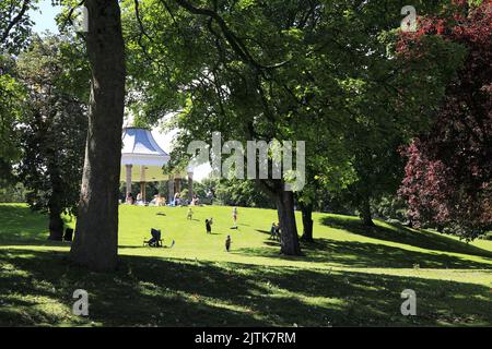 Lister Park, il parco più grande di Bradford e nella zona di Manningham, nel West Yorkshire, Regno Unito Foto Stock