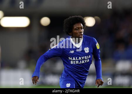 Cardiff, Regno Unito. 30th ago, 2022. Jaden Philogene della città di Cardiff in azione. Incontro del campionato EFL Skybet, città di Cardiff contro città di Luton presso il Cardiff City Stadium di Cardiff, Galles, martedì 30th agosto 2022. Questa immagine può essere utilizzata solo per scopi editoriali. Solo per uso editoriale, licenza richiesta per uso commerciale. Nessun utilizzo nelle scommesse, nei giochi o nelle pubblicazioni di un singolo club/campionato/giocatore. pic di Andrew Orchard/Andrew Orchard SPORTS photography/Alamy Live news Credit: Andrew Orchard SPORTS photography/Alamy Live News Foto Stock