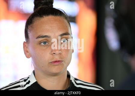 Nicky Evrard, portiere del Belgio, è stato intervistato durante una conferenza stampa della nazionale belga di calcio femminile The Red Flames, a Tubize, mercoledì 31 agosto 2022. Venerdì la squadra norvegese giocherà nelle qualifiche per i Campionati del mondo. FOTO DI BELGA DAVID CATRY Foto Stock