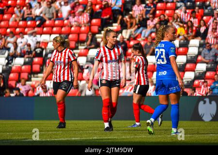 Sunderland il capitano delle donne Emma Kelly (14) in azione contro le donne della città di Birmingham. Foto Stock