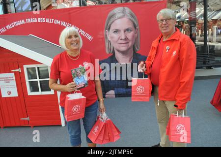 Malmo /Sweden/30 August 2022/Partito democratico svedese che si è accampato per le elezioni geernali in svezia e vuole per la sua prima donna Magdalena Andersson contro il primo ministro svedese il giorno dell'elecuon Domenica 11 Settembre 2022. (Foto..Francis Joseph Dean/Dean Pictures. Foto Stock