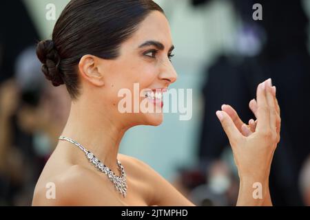 Lido di Venezia, Italia, 31/08/2022, attrice spagnola Rocio Munoz Morales, patrona del 79th° Festival Internazionale del Cinema di Venezia, arriva per la cerimonia di apertura e la proiezione del film "White Noise" il 31 agosto 2022 durante il 79th° Festival Internazionale del Cinema di Venezia al Lido di Venezia, a Venezia. ©Photo: Cinzia Camela. Foto Stock