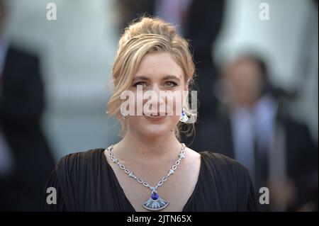 Venezia, Italia. 31st ago, 2022. Greta Gerwig partecipa alla cerimonia di apertura del 79th° Festival Internazionale del Cinema di Venezia a Palazzo del Cinema di Venezia, mercoledì 31 agosto 2022. Foto di Rocco Spaziani/UPI Credit: UPI/Alamy Live News Foto Stock