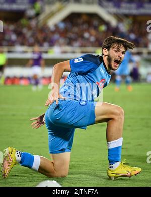 Foto massimo Paolone/LaPresse 28 Agosto 2022 - Firenze, Italia - sport, calcio - Fiorentina vs Napoli - Campionato italiano di calcio Serie A TIM 2022/2023 - Stadio Artemio Franchi. Nella foto: Khvicha Kvaratskhelia (SSC Napoli) protesta 28 agosto 2022 Firenze, Italia - sport, calcio - Fiorentina vs Napoli - Campionato Italiano Serie A Calcio 2022/2023 - Stadio Artemio Franchi. Nella foto: Khvicha Kvaratskhelia (SSC Napoli) proteste Foto Stock