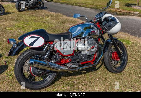 Moto Guzzi Custom Cafe racer moto al salone motociclistico vicino Brisbane, queensland, australia Foto Stock