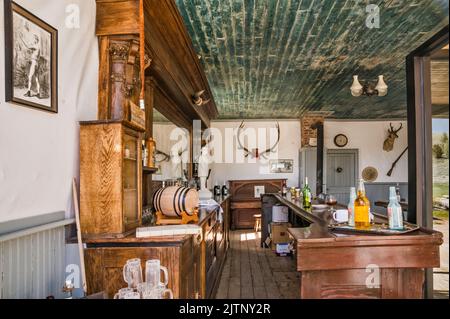 Carissa Saloon, 1890, interno, a South Pass City, Wind River Range, Wyoming, USA Foto Stock