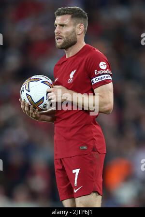 Liverpool, Inghilterra, 31st agosto 2022. James Milner di Liverpool durante la partita della Premier League ad Anfield, Liverpool. L'immagine di credito dovrebbe essere: Darren Staples / Sportimage Foto Stock