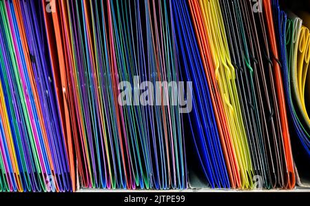 Berlino, Germania. 26th ago, 2022. Un negozio di cancelleria con forniture scolastiche. Credit: Jens Kalaene/dpa/Alamy Live News Foto Stock