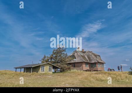 Casa deserta nel mare di wadden, zona UNESCO sull'isola di Langli, vicino Esbjerg Danimarca Foto Stock