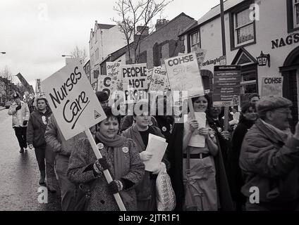 Protesta contro i tagli al Retford Hospital, Nottingham UK 1988 Foto Stock