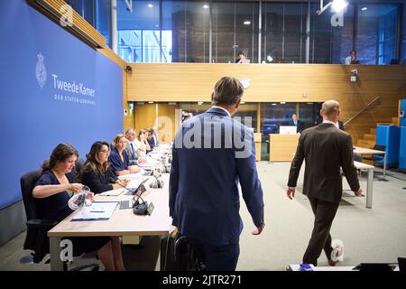 2022-09-01 14:00:05:19 L'AIA - Maxime Verhagen, ministro degli Affari economici, Agricoltura e innovazione e vice primo ministro nel gabinetto Rutte i dal 2010 al 2012 nella sala di polling della Camera dei rappresentanti durante un'interrogazione pubblica della commissione d'inchiesta parlamentare per l'estrazione di gas naturale a Groningen. La commissione sta studiando gli anni della trivellazione del gas nella provincia. Verhagen è stato Ministro dell'economia, dell'agricoltura e dell'innovazione e vice primo ministro nel gabinetto Rutte i dal 2010 al 2012. ANP PHIL NIJHUIS olanda fuori - belgio fuori Foto Stock