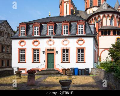 Cattedrale di Limburgo e casa adiacente Foto Stock