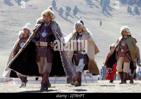 (220901) -- BISHKEK, 1 settembre 2022 (Xinhua) -- persone in costumi tradizionali sono viste durante la celebrazione per il 31st ° anniversario dell'indipendenza del Kirghizistan nella periferia di Bishkek, Kirghizistan, 31 agosto 2022. (Servizio stampa presidenziale del Kirghizistan/Handout via Xinhua) Foto Stock