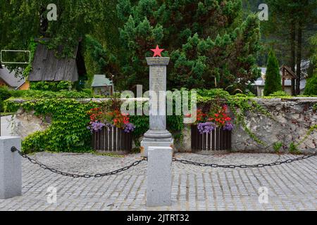 Kranjska Gora, Slovenia - Agosto 20th 2022. Un memoriale della seconda guerra mondiale a Kranjska Gora, nel nord-ovest della Slovenia Foto Stock