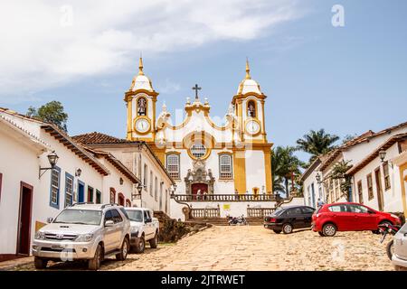 Strade della città di tiradentes in Minas Gerais, Brasile - 22 gennaio 2018: Città di Tiradentes, una delle principali città turistiche di minas gerais. Foto Stock