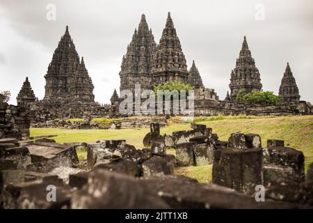 Antico tempio indù di Prambanan a Jogjakarta (Yogyakarta), Giava, Indonesia, Asia. Foto Stock