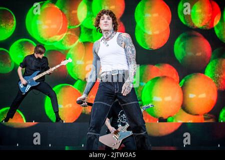 Oliver Sykes della band britannica But Me to the Horizon suonando dal vivo nel 2022 al Tons of Rock Festival di Oslo, Norvegia Foto Stock