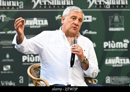 Marina di Pietrasanta, Italia - 01 settembre 2022: Incontri al café de la Versiliana, nella foto Antonio Tajani coordinatore nazionale di forza Italia. Stefano dalle Luche / Alamy Live News. Foto Stock