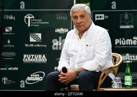 1 settembre 2022, Marina di Pietrasanta, Lucca, Italia: Antonio Tajani Nation Coordinator di forza Italia durante gli incontri al cafÃ de la Versiliana. (Credit Image: © Stefano dalle Luche/Pacific Press via ZUMA Press Wire) Foto Stock