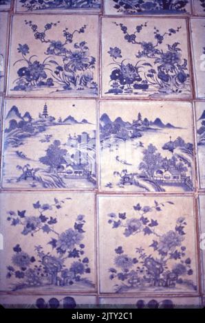 Artigianato, Tile Painting Foto Stock