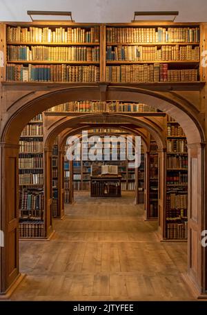 Sala della Biblioteca storica, Biblioteca delle Scienze dell'alta Lusazia, Barockhaus, Görlitz (Goerlitz), Germania Foto Stock