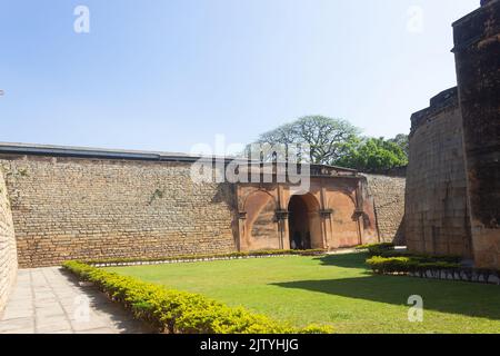 La Fortezza di Bangalore Fort, costruito nel 16th ° secolo da Kempe Gowda i, Bangalore, Karnataka, India Foto Stock