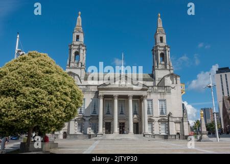 Leeds Civic Hall, Millenium Square, Leeds, West Yorkshire, Regno Unito. Foto Stock