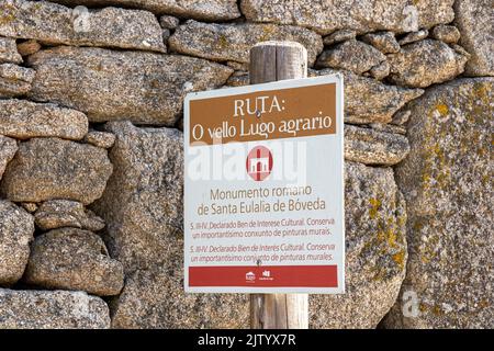 Boveda de Mera, Spagna. Indicazioni sul tempio romano di Santa Eulalia o Santalla Foto Stock