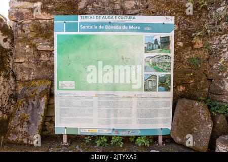 Boveda de Mera, Spagna. Indicazioni sul tempio romano di Santa Eulalia o Santalla Foto Stock
