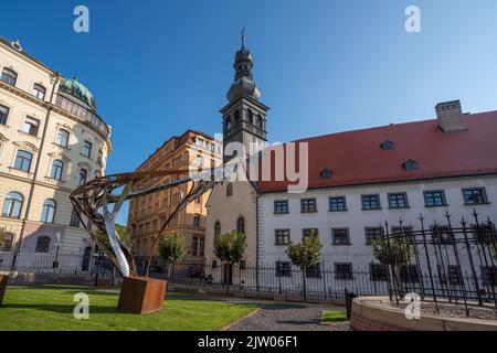 Chiesa di nostra Signora di Loreto e Giardino del Monastero Francescano - Bratislava, Slovacchia Foto Stock