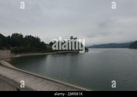 Castello di Niedzica, Castello di Dunajec, Polonia meridionale, Europa Foto Stock