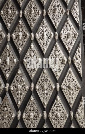 Porte ornate sulla Cattedrale di Santo Stefano, Passau, Baviera, Germania Foto Stock