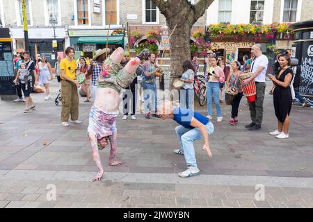 Notting Oil Carnival torna a Londra nel 2022 la prima volta dopo una pandemia globale. Immagine scattata il 28th ago 2022. © Belinda Jiao jiao.bilin@gmai Foto Stock