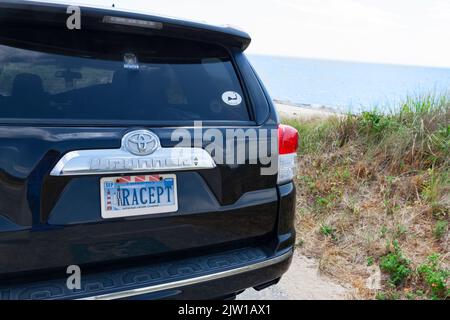 Targa RACEPT (nota anche come Race Point Beach, PTown, Massachusetts) su un'auto della Virginia che mostra bias e passione o la loro destinazione preferita al di fuori dello stato. Foto Stock