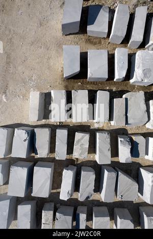 Documentazione fotografica aerea di un deposito di blocchi di marmo a Carrara Italia Foto Stock