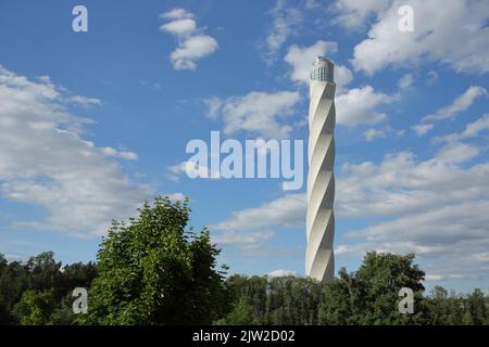 ThyssenKrupp TK Torre di prova ascensore 242m costruita nel 2017 a Rottweil, Neckartal, Baden-Wuerttemberg, Germania Foto Stock