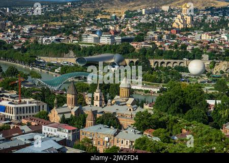 Paesaggio urbano dell'architettura di Old Tbilisi, capitale della Georgia Foto Stock