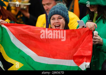 Sydney, Australia. 03rd Set, 2022. Tifosi di rugby durante la partita del National Anhems eToro Rugby Championship tra Australia e Sud Africa allo stadio Allianz di Sydney, Australia, il 3 settembre 2022. Foto di Peter Dovgan. Solo per uso editoriale, licenza richiesta per uso commerciale. Non è utilizzabile nelle scommesse, nei giochi o nelle pubblicazioni di un singolo club/campionato/giocatore. Credit: UK Sports Pics Ltd/Alamy Live News Foto Stock