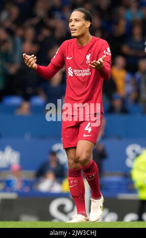 Liverpool, Regno Unito. 3rd settembre 2022. Virgil van Dijk di Liverpool si è impartito un gesto durante la partita della Premier League al Goodison Park, Liverpool. Il credito per le immagini dovrebbe essere: Andrew Yates / Sportimage Credit: Sportimage/Alamy Live News Foto Stock