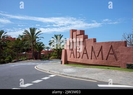 Abama, Ritz Carlton hotel di lusso a cinque stelle e campo da golf sulla costa occidentale di Tenerife vicino a Playa San Juan, Isole Canarie, Spagna Foto Stock