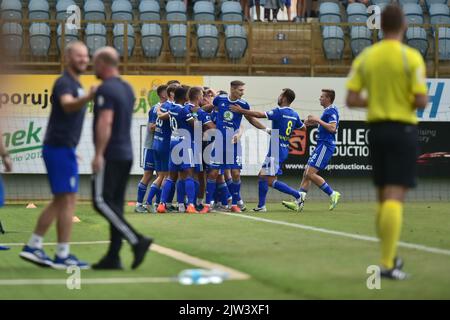 Ceske Budejovice, Repubblica Ceca. 03rd Set, 2022. Utkani 7. kola prvni fotbalove ligy: SK Dynamo Ceske Budejovice - FK Mlada Boleslav, 3. zari 2022 v Ceskych Budejovicich. Hraci Boleslavi se raduji z golu. Foto Stock