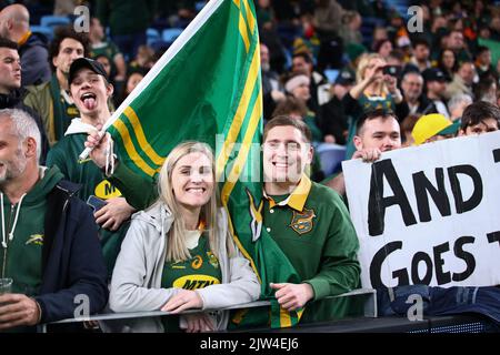 3rd settembre 2022; Allianz Stadium, Sydney, nuovo Galles del Sud, Australia; 2022 Campionato di rugby Etoro, Australia contro Sud Africa: I tifosi del Sud Africa fanno il tifo per la loro squadra Foto Stock