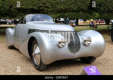 Hispano-Suiza H6B Dubonnet Xenia (1938). Concours of Elegance 2022, Hampton Court Palace, Londra, Regno Unito, Europa Foto Stock