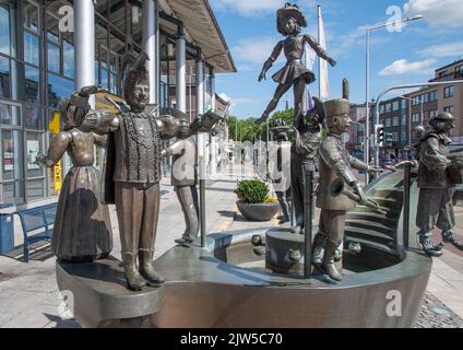 alsdorf luglio 2022: Questa fontana di carnevale, un oggetto d'arte dell'artista Aachen Bonifatius Stirnberg, è certamente non l'unica, ma probabilmente una di Foto Stock