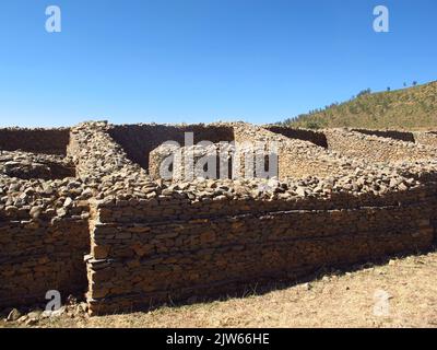 Rovine del palazzo nella città di Axum, Etiopia Foto Stock