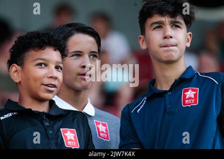 MAASTRICHT, PAESI BASSI - SETTEMBRE 4: Tifosi MVV durante la partita olandese di Keukenkampioendivisie tra MVV e Roda JC allo Stadion de Geusselt il 4 settembre 2022 a Maastricht, Paesi Bassi (Foto di Frank Kerbusch/Orange Pictures) Foto Stock