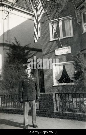 Immagine del Capitano Gottsegen all'ingresso dell'ufficio del Gruppo QM 551 (Maliesingel 3) di Utrecht.n.b. Il 551 Quarter Master Group faceva parte dell'American Graves Registration Command. Foto Stock