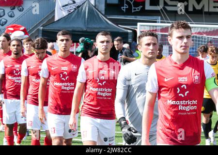 MAASTRICHT, PAESI BASSI - SETTEMBRE 4: Giocatori di MVV durante la partita olandese di Keukenkampioendivisie tra MVV e Roda JC allo Stadion de Geusselt il 4 Settembre 2022 a Maastricht, Paesi Bassi (Foto di Frank Kerbusch/Orange Pictures) Foto Stock